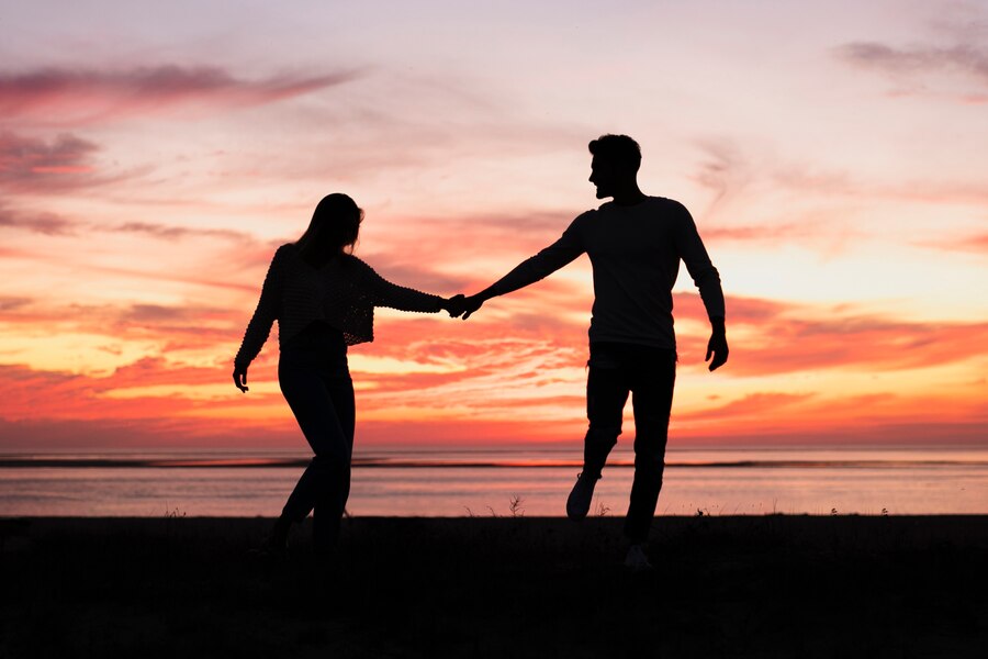 L&rsquo;attachement dans le couple : comprendre ces fils invisibles qui guident nos amours !
